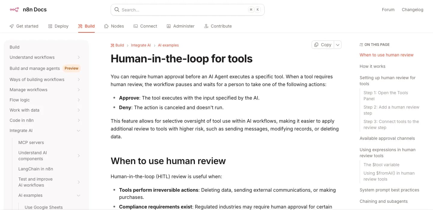 Page « Human-in-the-loop for tools » de la documentation n8n : l’approbation humaine avant qu’un agent IA exécute un outil, avec les deux actions Approve et Deny, et la section « When to use human review ».